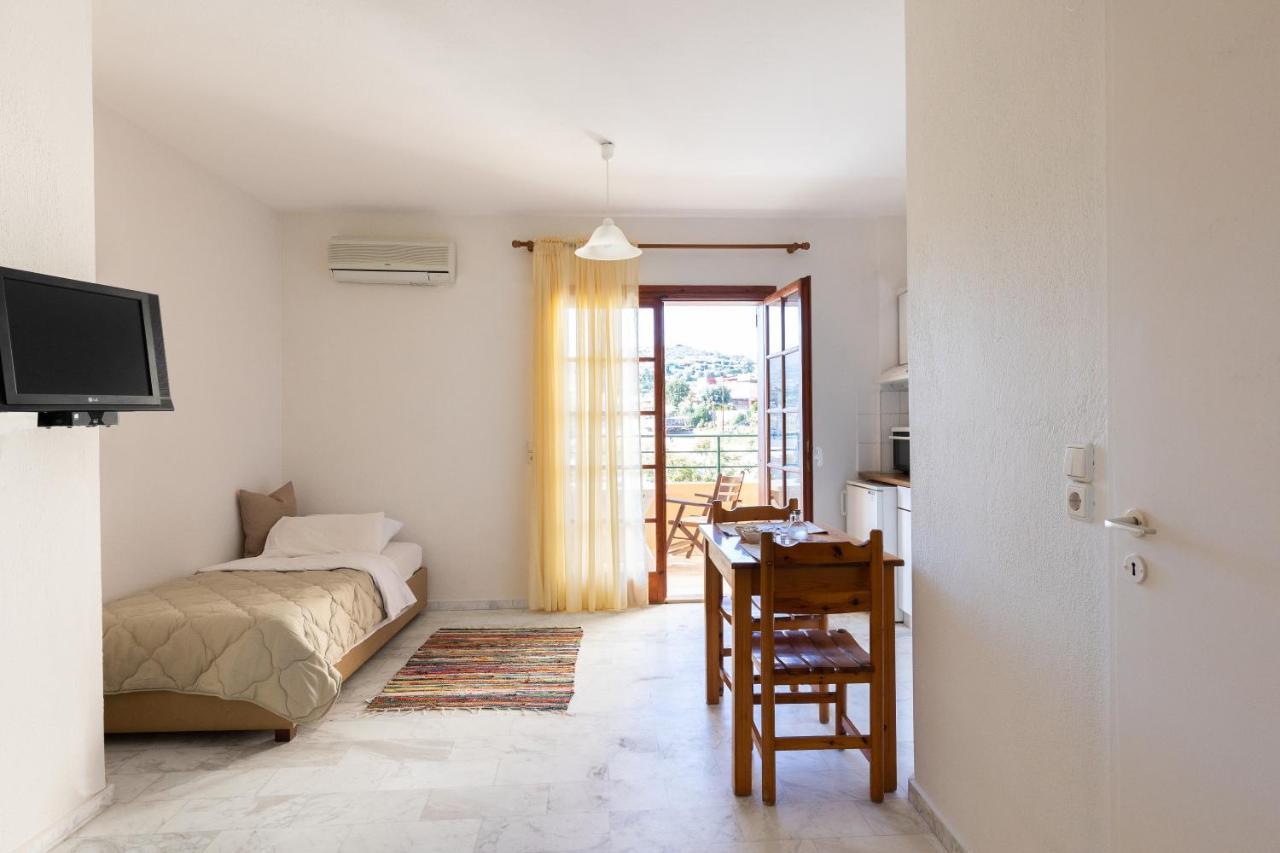 Chrysa House Apartments Agia Pelagia  Bagian luar foto